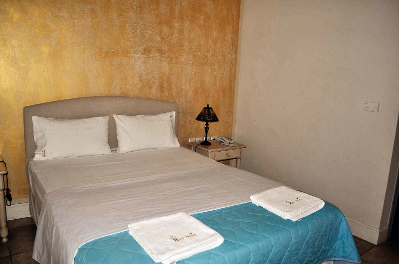 ./../img/017 AKPAION ROOM 4.jpg